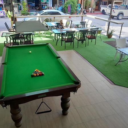 Oasis Guesthouse & Bar Karon Luaran gambar