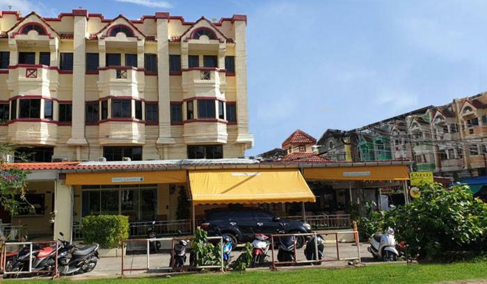 Oasis Guesthouse & Bar Karon Luaran gambar
