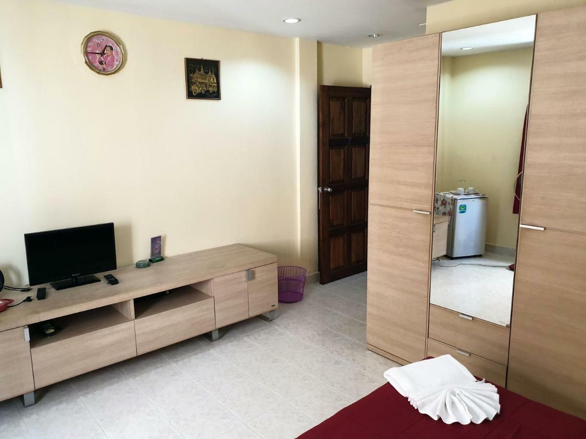 Oasis Guesthouse & Bar Karon Luaran gambar